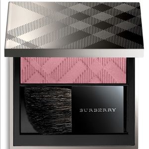 Burberry Light Glow Natural Blush